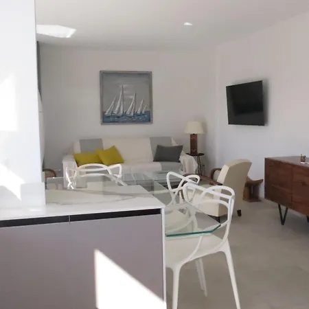3 Pieces Avec Terrasse, Clim, Wifi, Garage En Centre-ville A - Fr-1-780-57 Sainte-Maxime