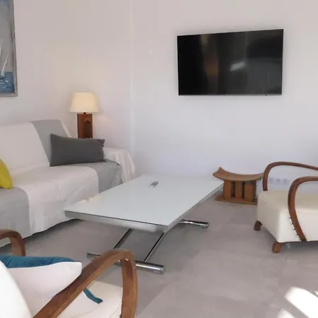 3 Pieces Avec Terrasse, Clim, Wifi, Garage En Centre-ville A - Fr-1-780-57 *