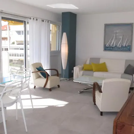 Renove 3 Pieces Avec Terrasse, Climatisation, Wifi Et Garage A - Fr-1-780-57